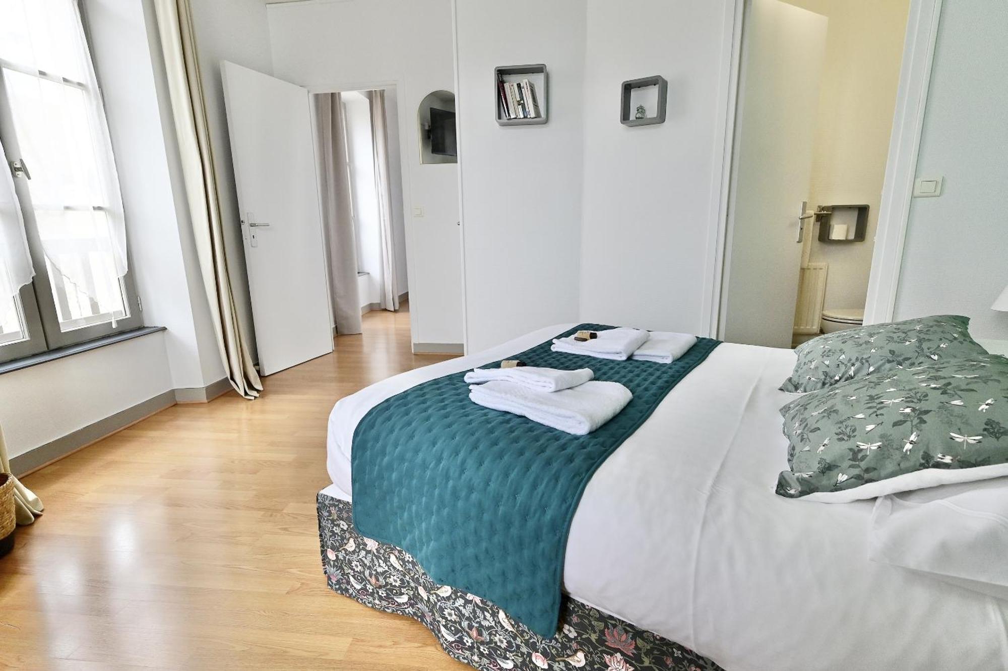 Hotel La Cuisine Des Lulus Montainville  エクステリア 写真