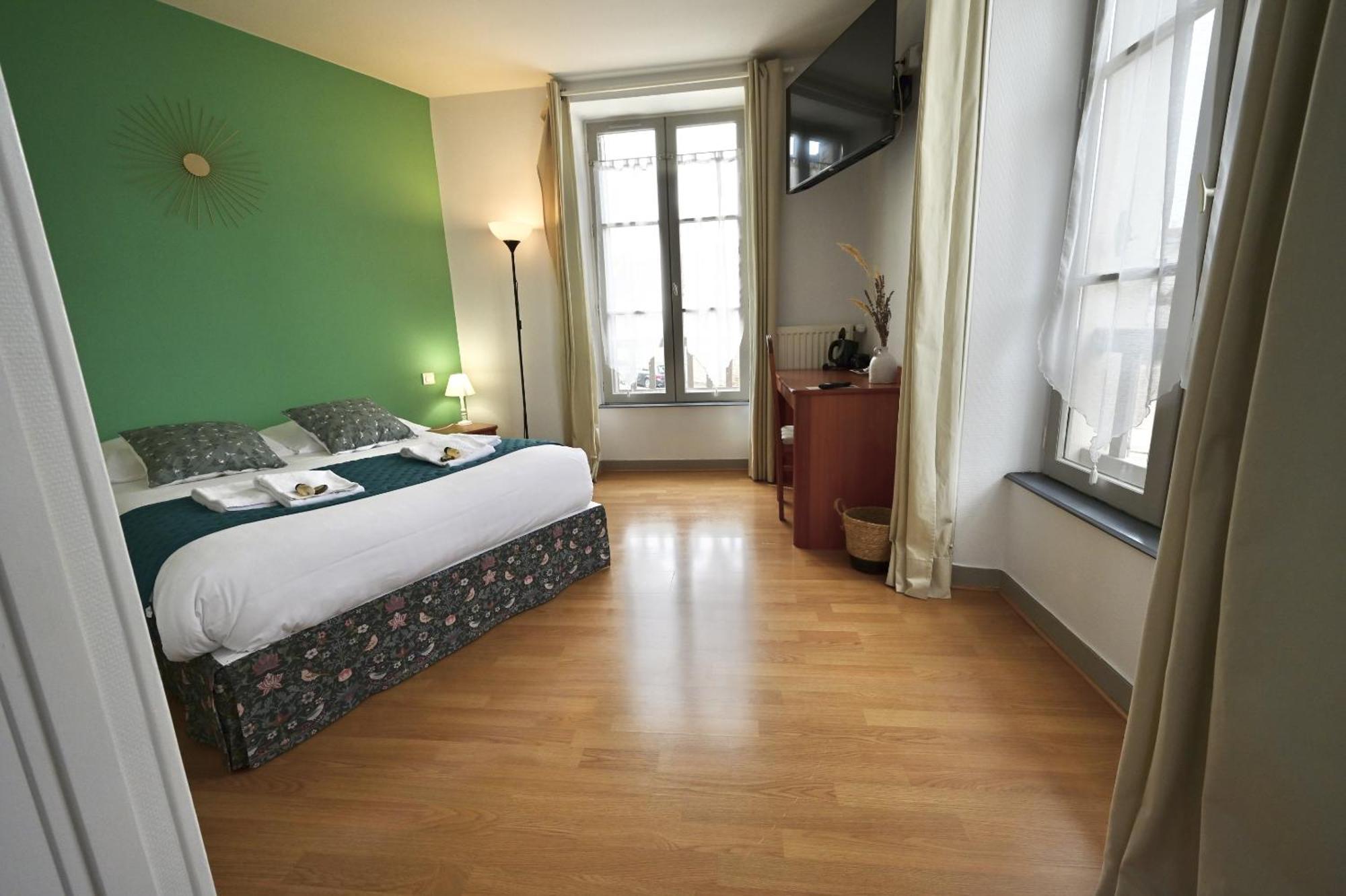 Hotel La Cuisine Des Lulus Montainville  エクステリア 写真