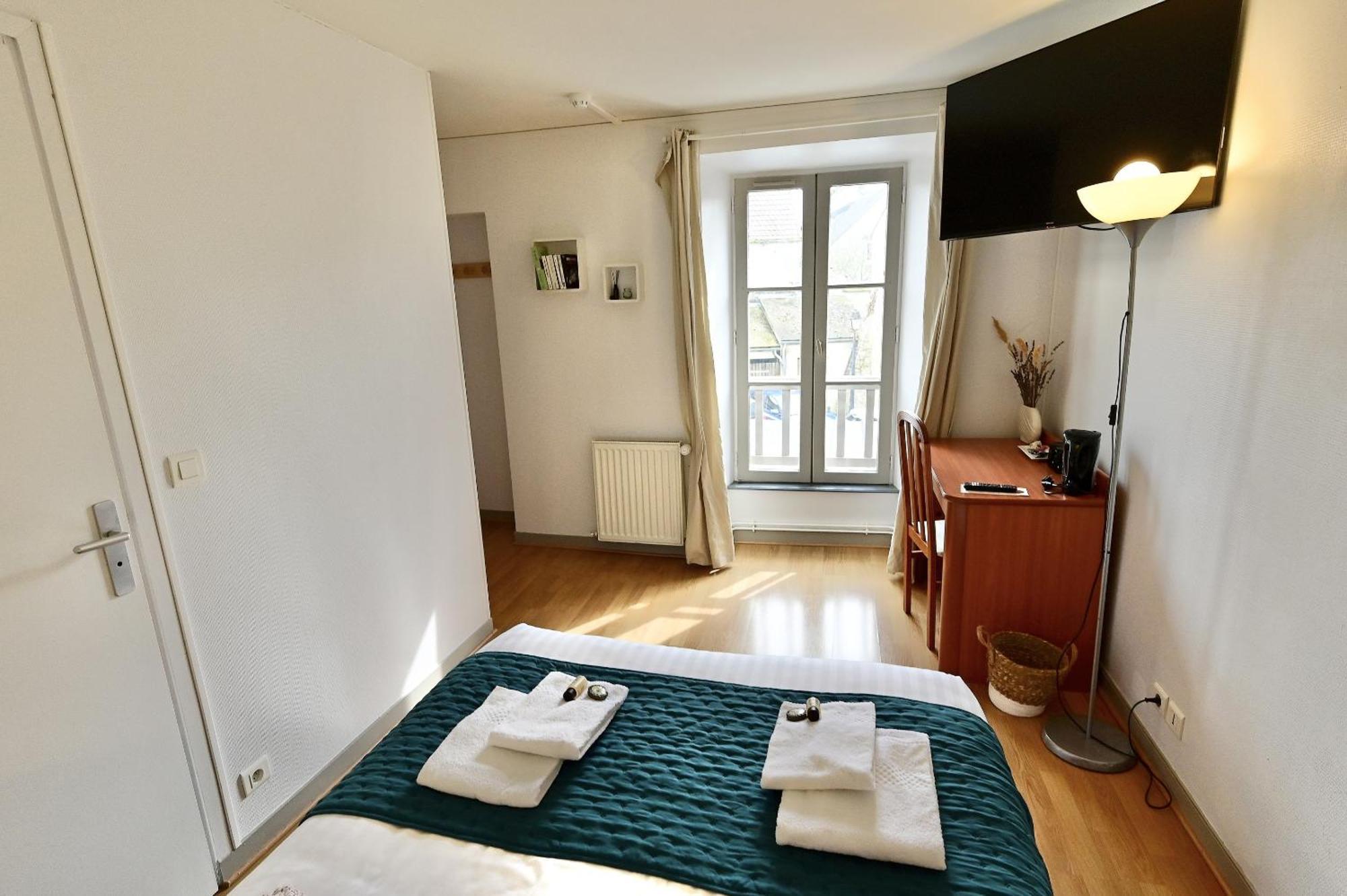 Hotel La Cuisine Des Lulus Montainville  エクステリア 写真